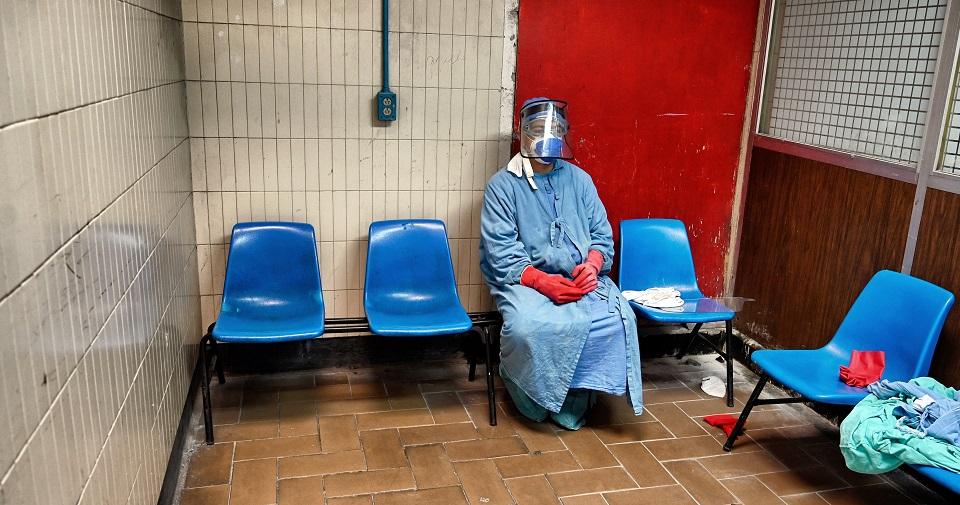 Con 228 decesos más, México rebasa las 71 mil muertes por COVID