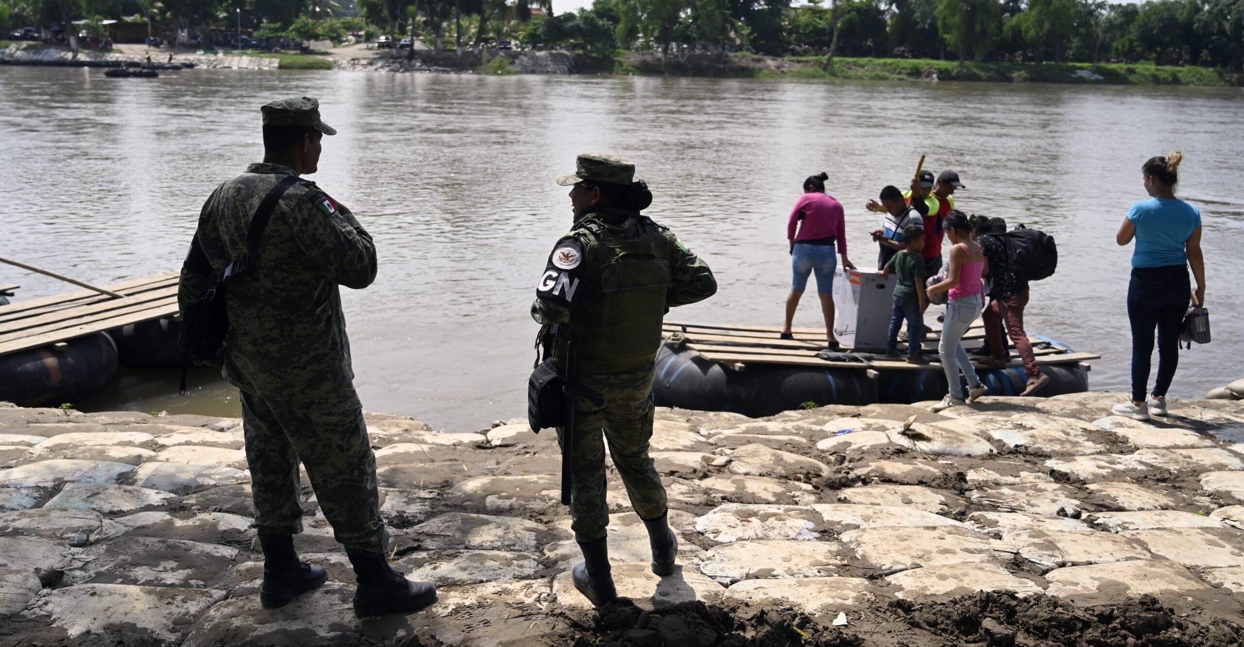 México pasa la primera prueba con EU: Baja 36.2% el flujo de migrantes en la frontera sur