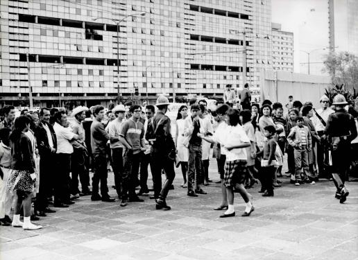 1968: Busca el CNH diálogo con legisladores; cientos de brigadas estudiantiles llegan a la población