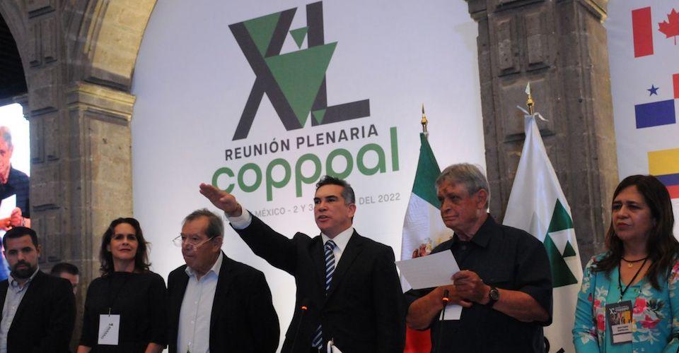 Reeligen a Alejandro Moreno como presidente de la COPPPAL tras publicación de audios