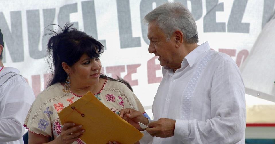Nestora Salgado dice que AMLO le pidió revisar los casos de presos políticos y posible amnistía