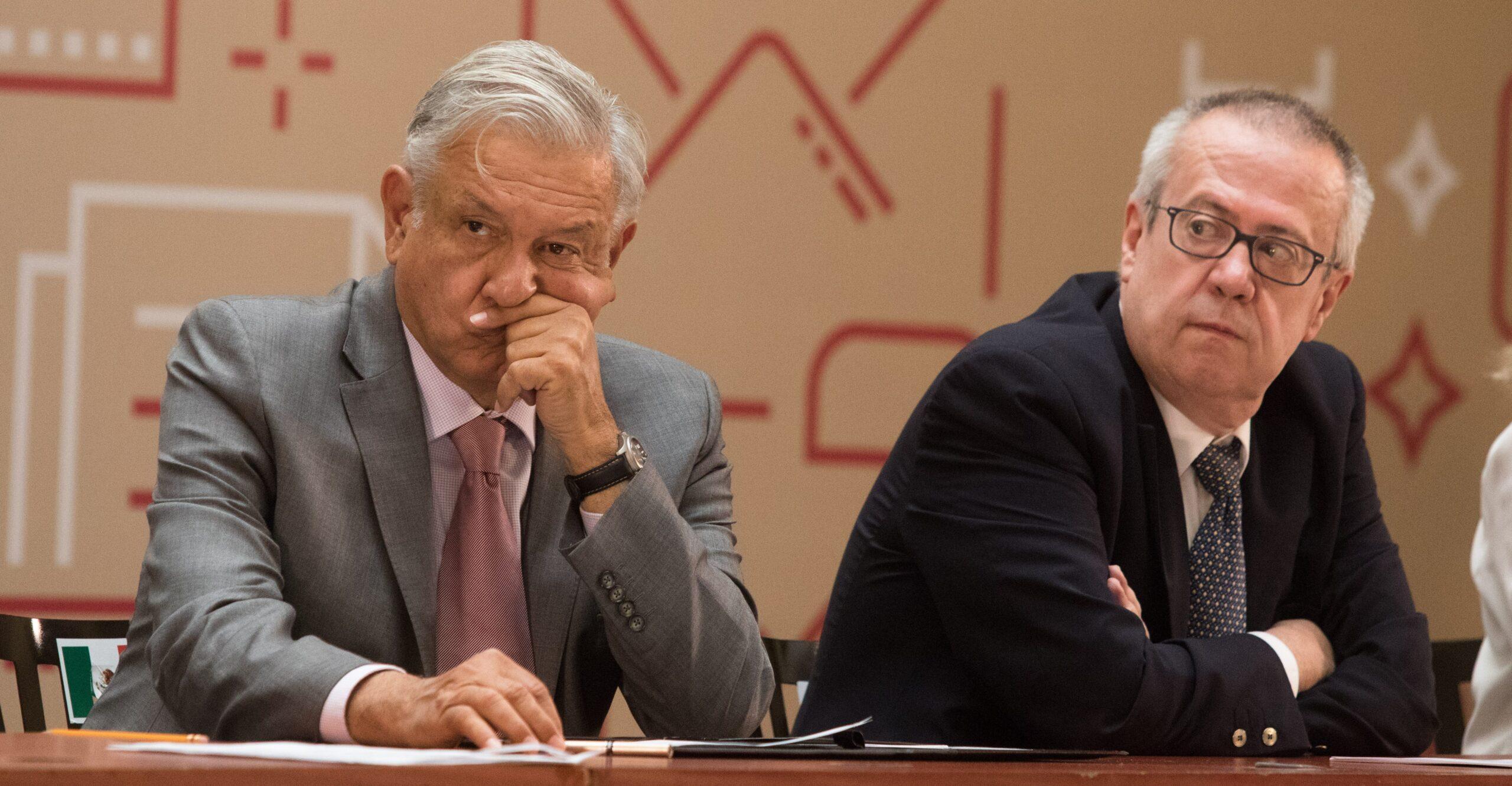Renuncia de Urzúa genera críticas de empresarios y políticos al gobierno de AMLO