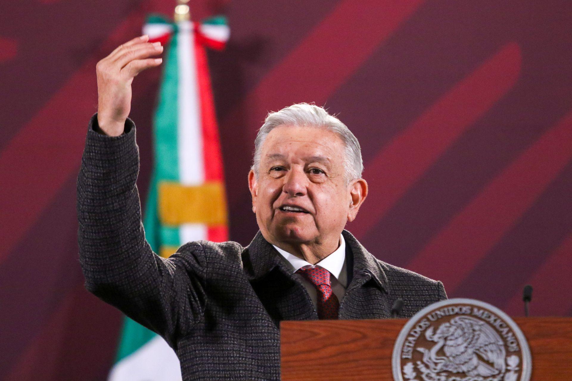 AMLO anuncia veto a ley de Morena para aumentar multas por injurias al presidente