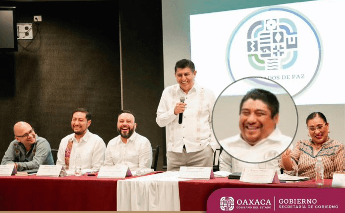 Denuncian ciberacoso de funcionario de Oaxaca contra mujeres indígenas; exigen su renuncia