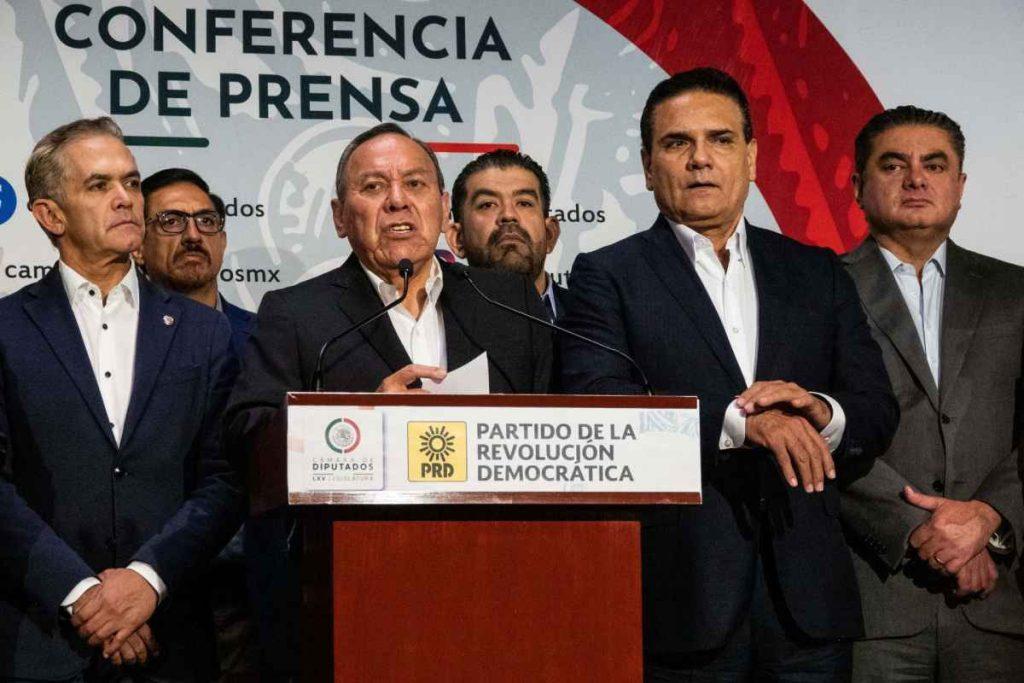 PRD pausa actividad en el Frente por México, hasta aclarar exclusión de sus aspirantes