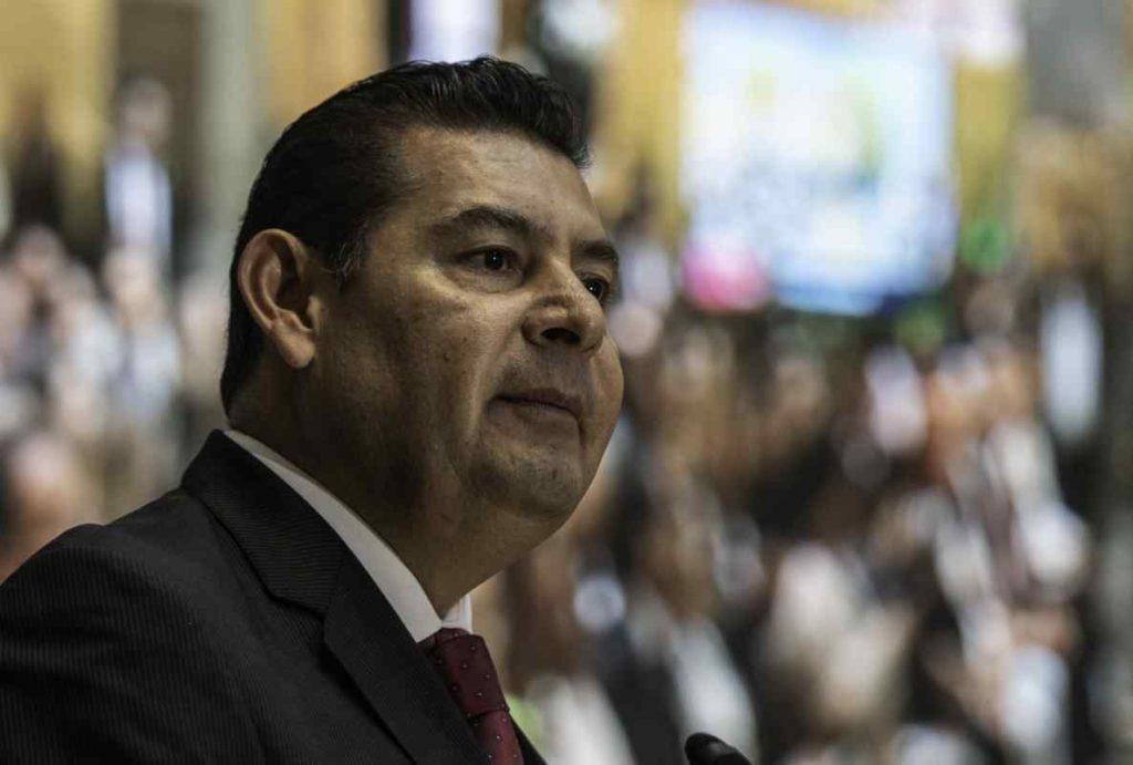 Alejandro Armenta alista licencia al Senado para buscar candidatura de Morena en Puebla