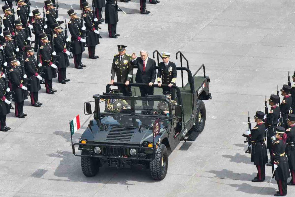 Ejército destaca “lealtad a las instituciones democráticas” en desfile militar