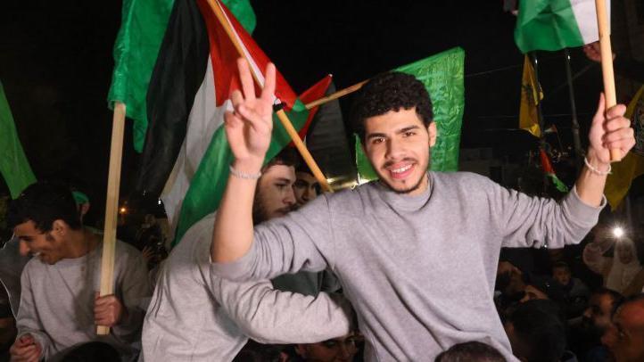 Israel y Hamás intercambian prisioneros y rehenes durante la tregua de 4 días en Gaza