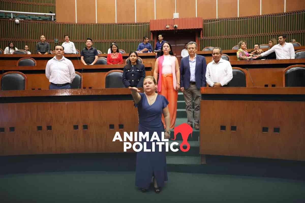 Esposa de alcalde asesinado asume la presidencia de Malinaltepec, Guerrero