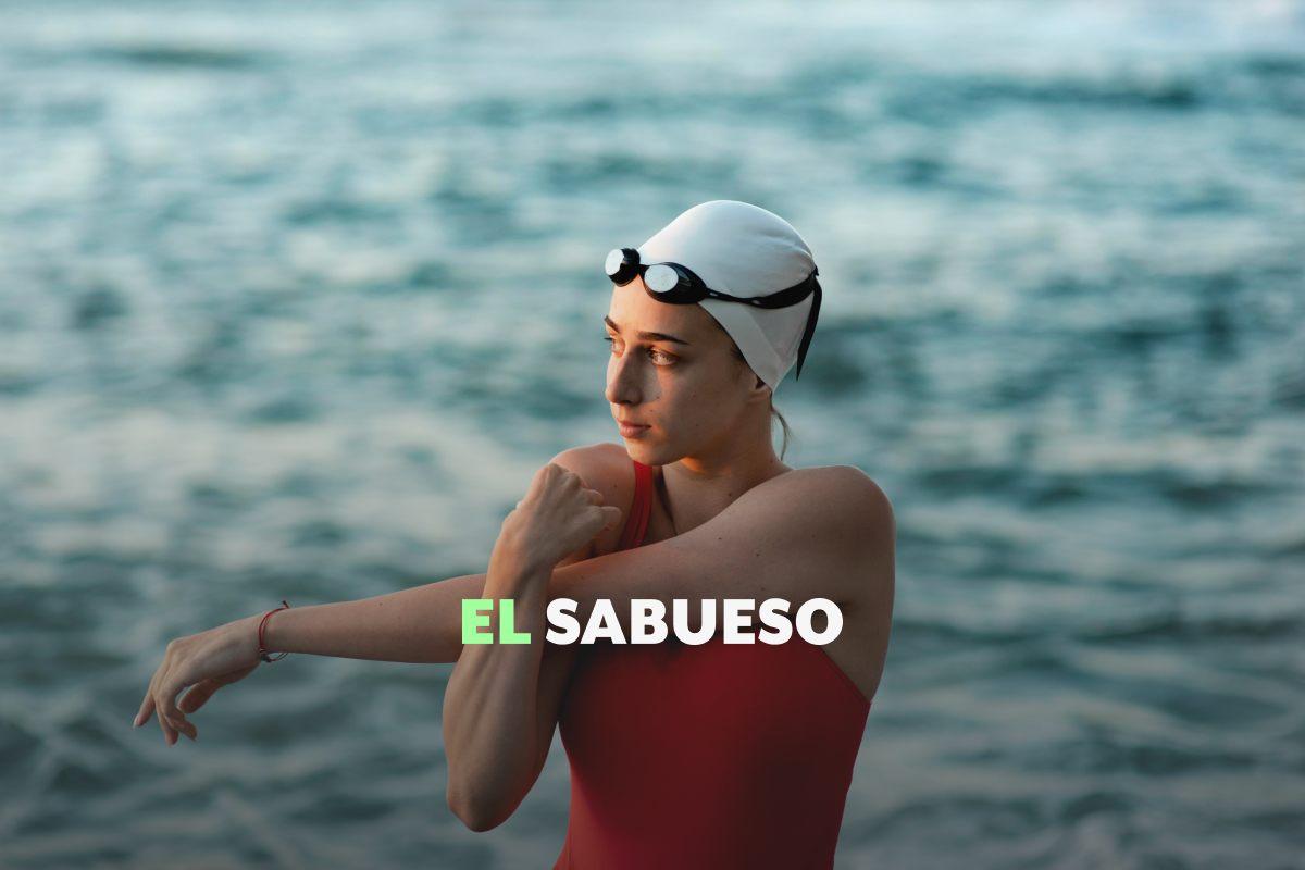 ¿La menstruación se ‘corta’ cuando nadas? No, te explicamos este y otros mitos sobre tu periodo