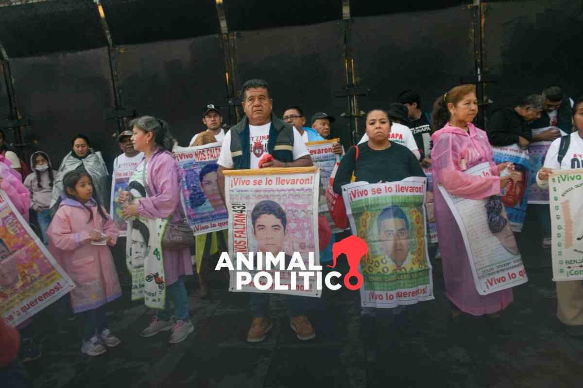 “11 años y no tenemos nada”: padres de los 43 reprochan a Sheinbaum encubrimiento al Ejército y nulos avances en la investigación