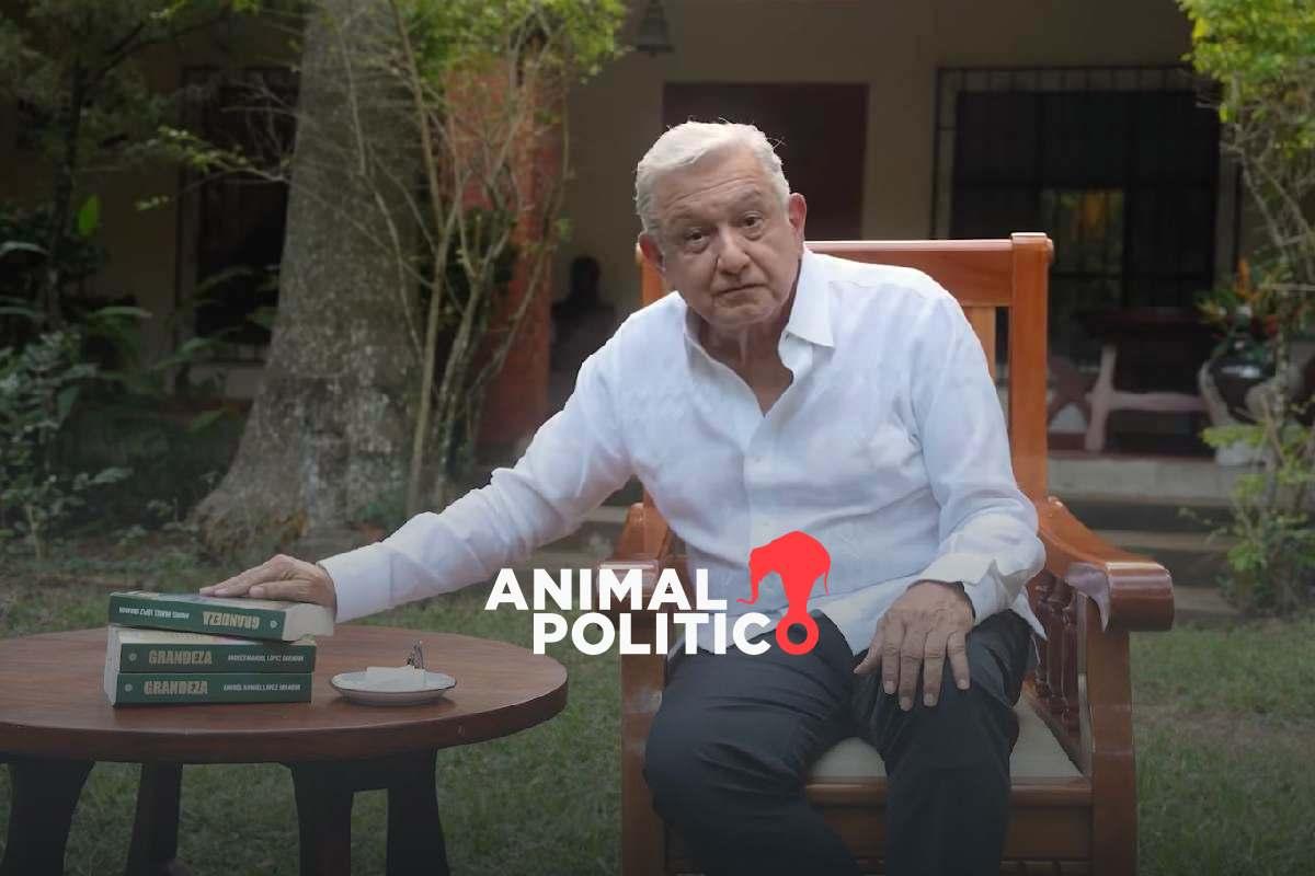 AMLO reaparece para presentar libro; aprovecha para presumir reducción de pobreza y respaldar a Sheinbaum