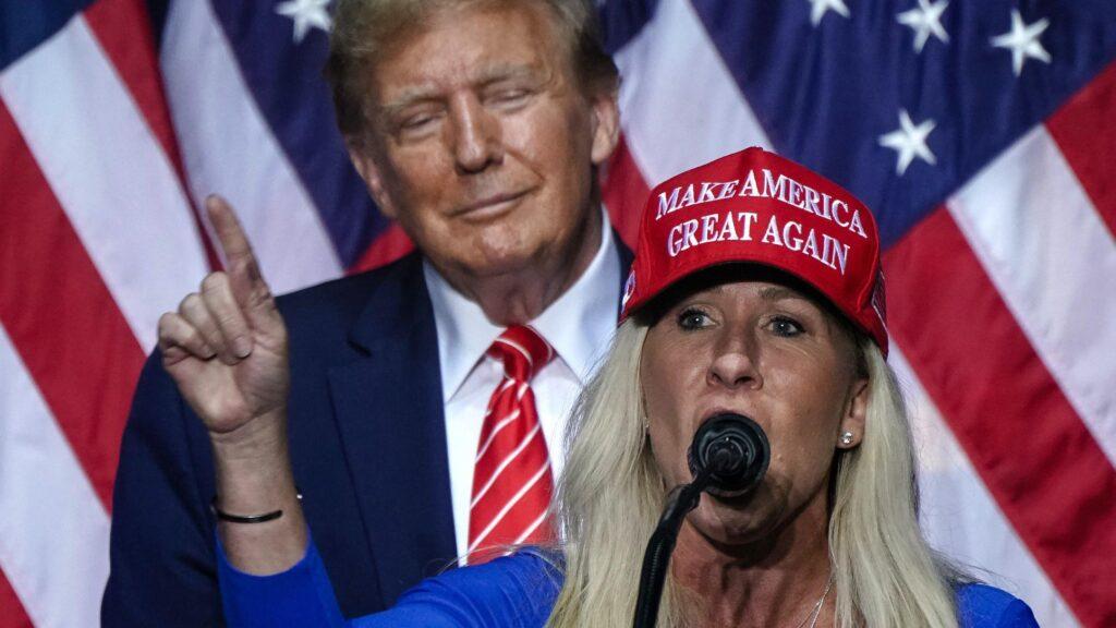 “Me llamó traidora”: cómo el caso Epstein divide al movimiento MAGA y enfrenta a Trump con una de sus más fieles aliadas