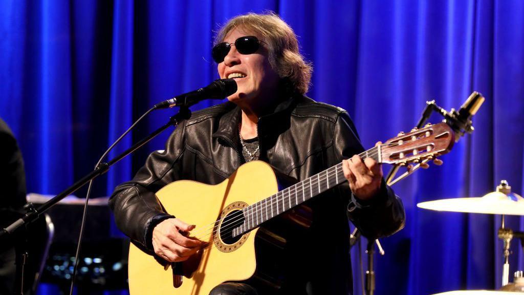 “Feliz Navidad”: la canción de José Feliciano que llevó el español a la Navidad global