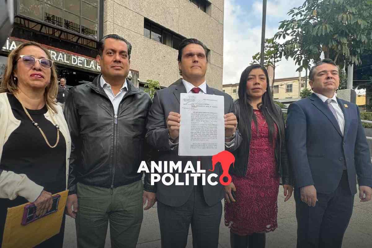 Morenistas denuncian a Cabeza de Vaca ante la FGR por “huachicol fiscal”; es persecución política, dice