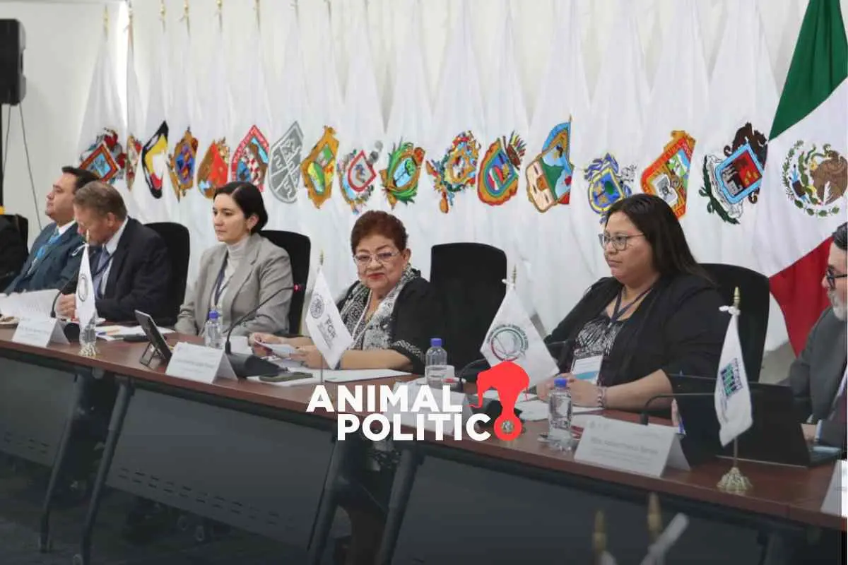 Embajada de EU pide a FGR desmantelar organizaciones criminales y no priorizar delitos individuales