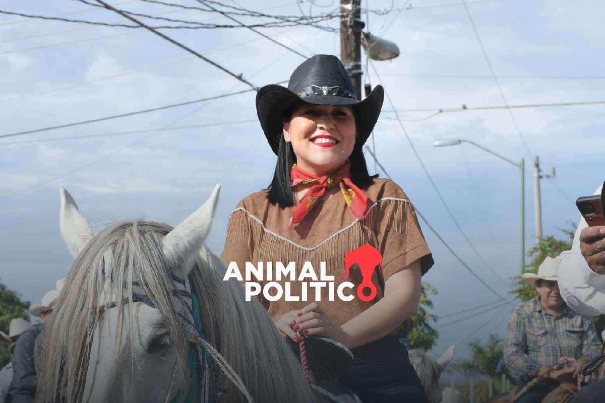 Aumentan a 111 mil pesos mensuales el salario de la alcaldesa de Choix, Sinaloa, en el presupuesto 2026