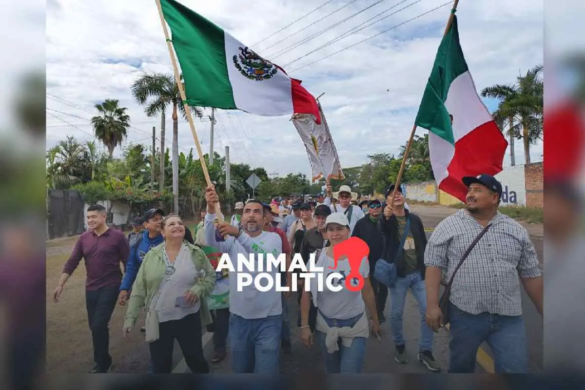 Trabajadores gubernamentales en Nayarit reclaman adeudos salariales; acusan la criminalización de su protesta