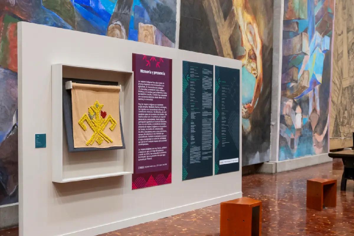 Abracemos nuestras raíces: La exposición que mira a las mujeres indígenas y su memoria