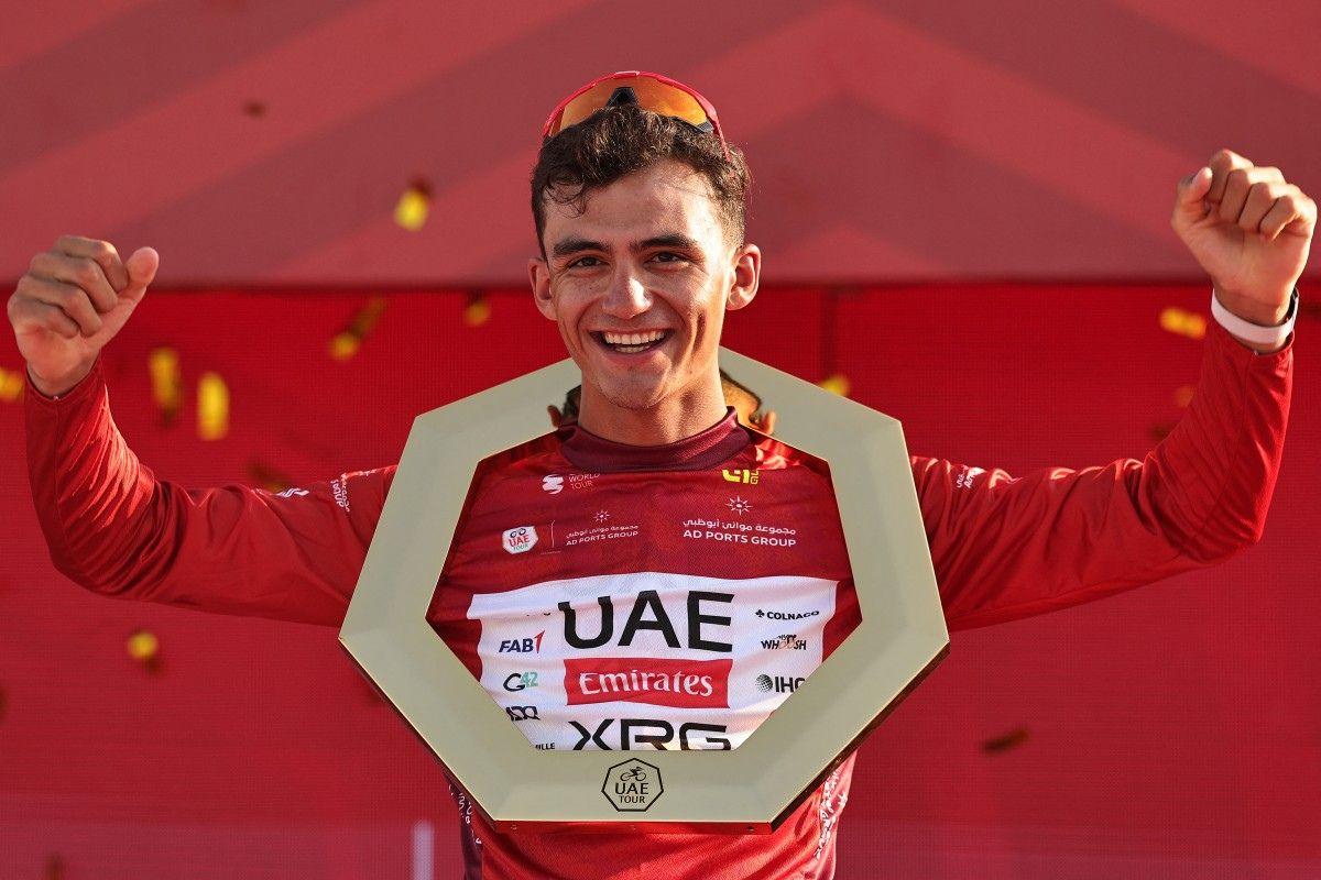 Isaac Del Toro conquista el Tour de Emiratos Árabes Unidos