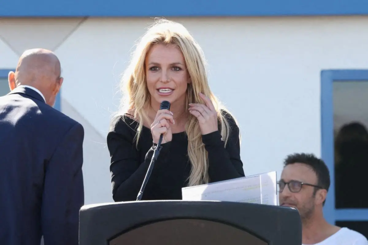 Arrestan a Britney Spears en California